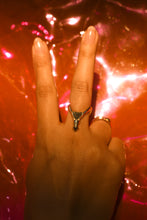 HEART ANTAAR RING