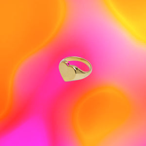 HEART ON YOUR SLEEVE SIGNET GOLDEN