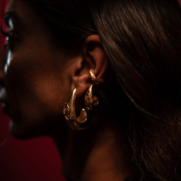 MANU EAR CUFF GOLD