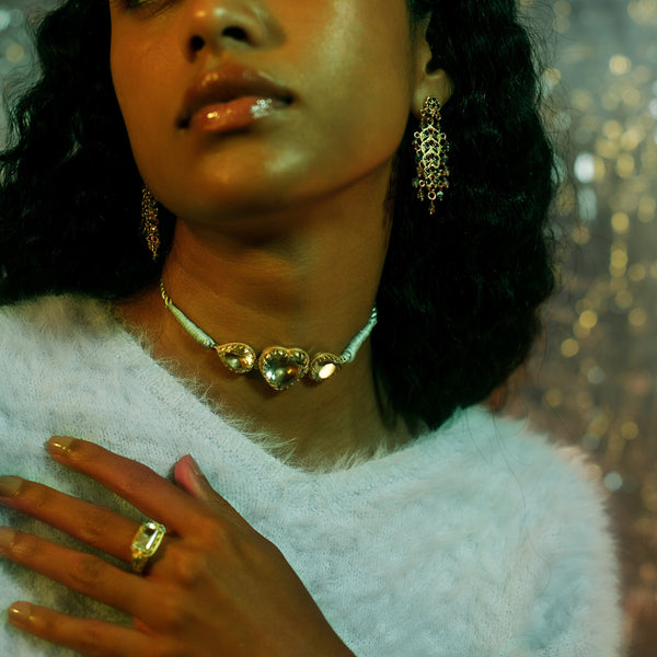GOLDEN HEART CHOKER